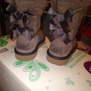 New Gray Bailey Bow Ugg furry fuzzy Toddler Boots